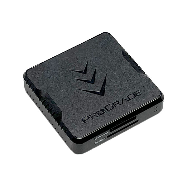 CFexpress Type A and SDXC/SDHC UHS-II Card Reader with Two Slots